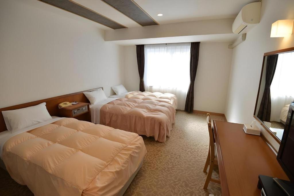 Green Hill Hotel Urban Kōbe Esterno foto